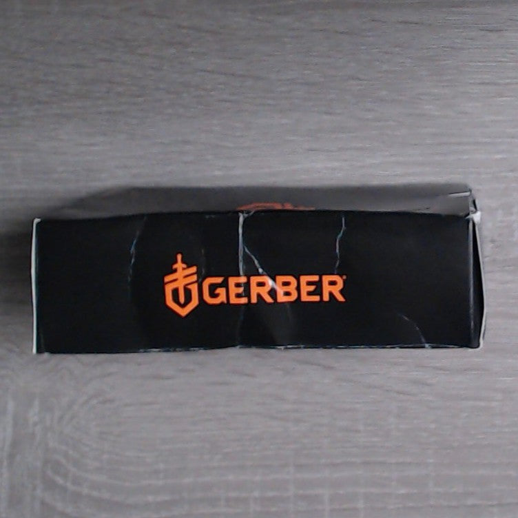 Gerber ~ Gator Lockback ~ *Trade-in/Damaged Box